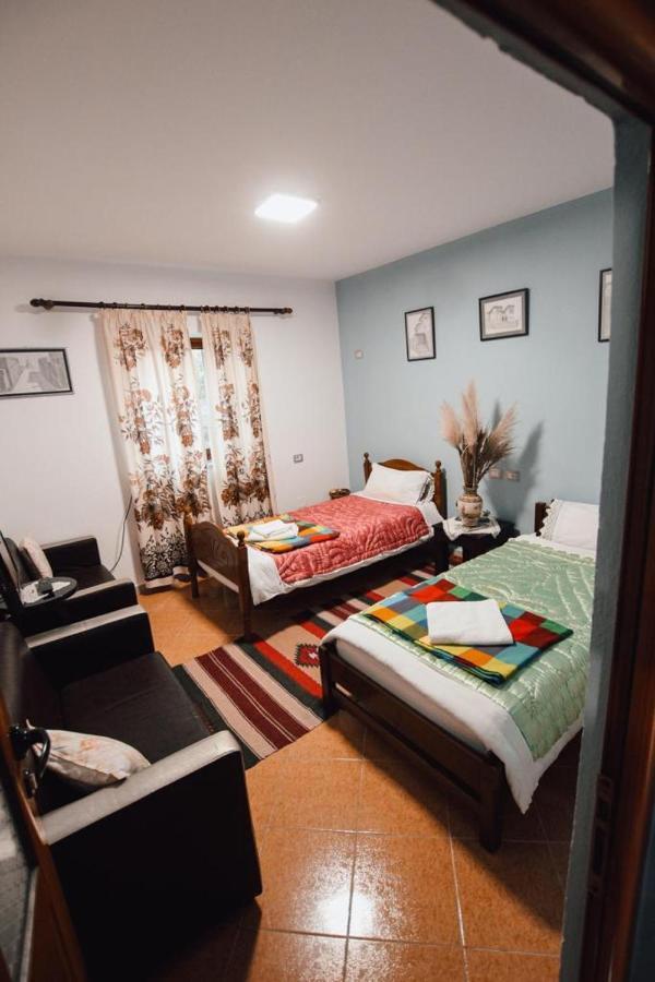 Bb Apartament Apartment Gjirokaster Exterior photo